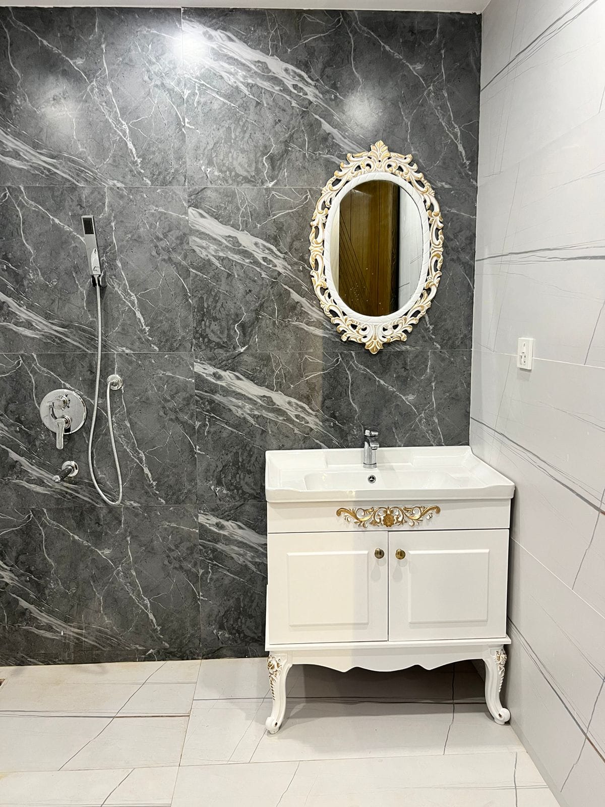 10 Marla Spanish House For Sale (11)