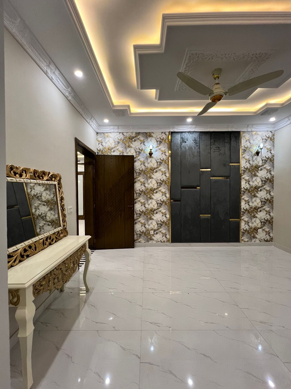 10 Marla Spanish House For Sale (12)