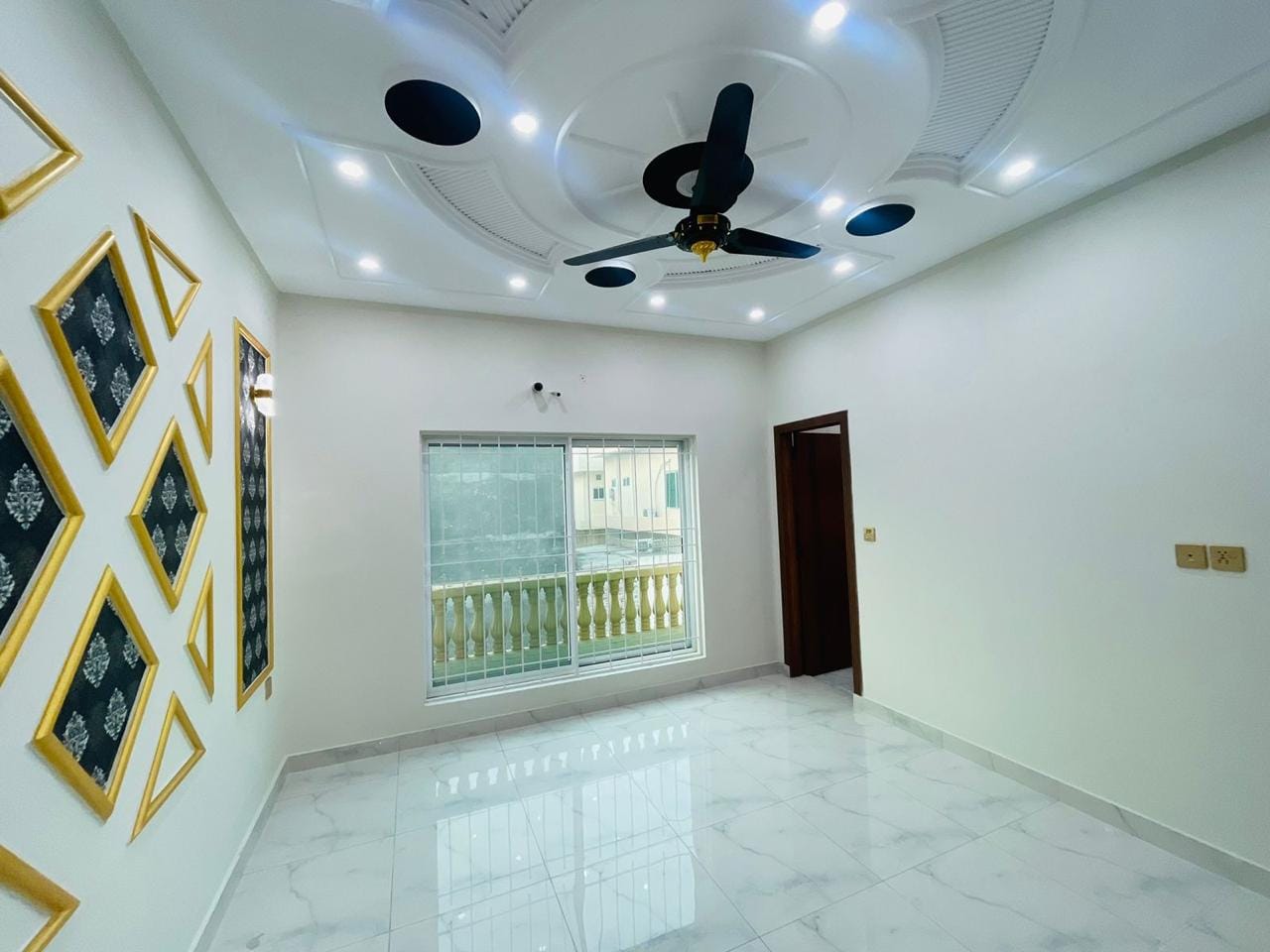 10 marla spanish House for sale in Central Park Lahore (8)