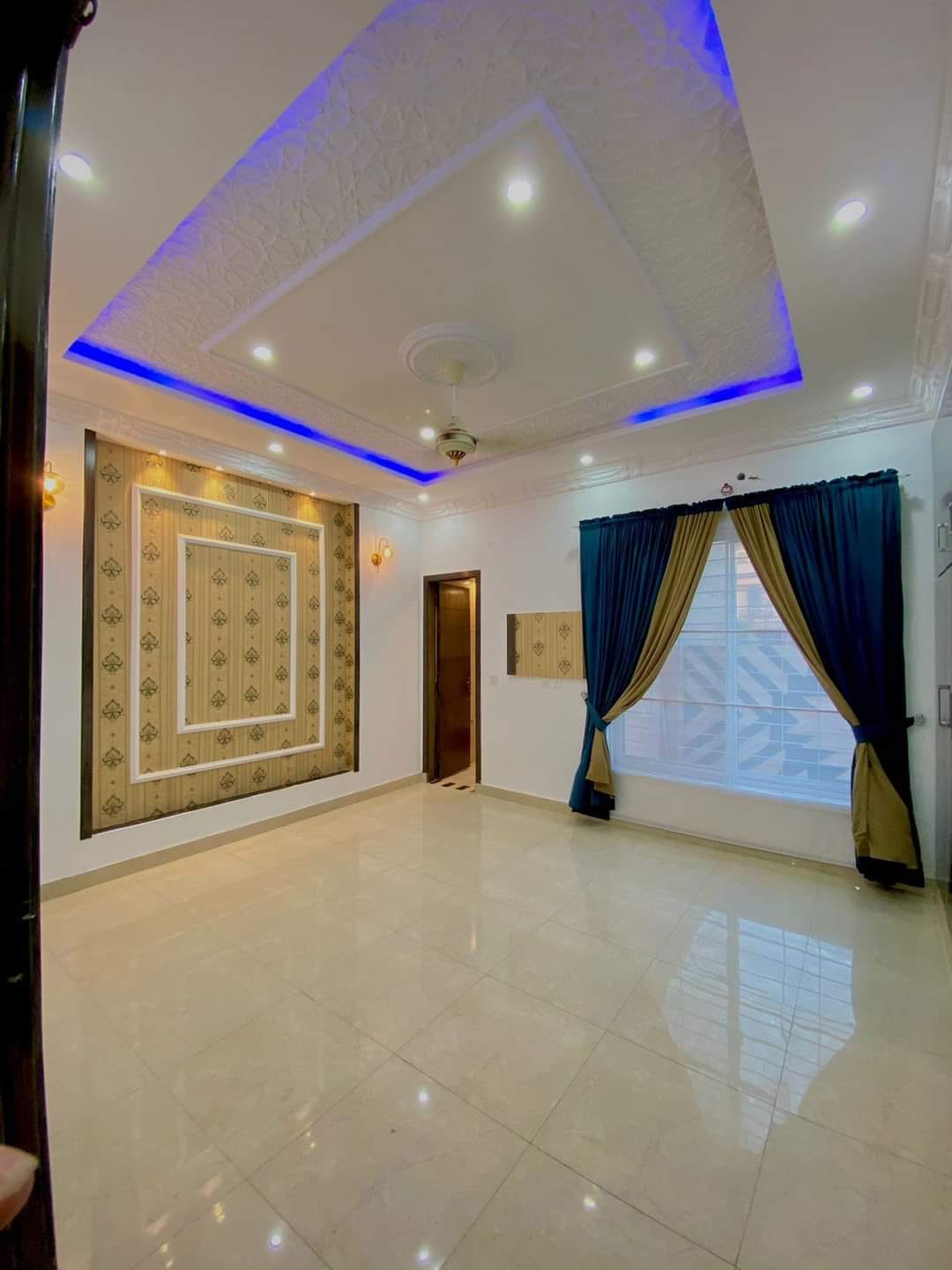 10m house for sale h block central park lahore (10)