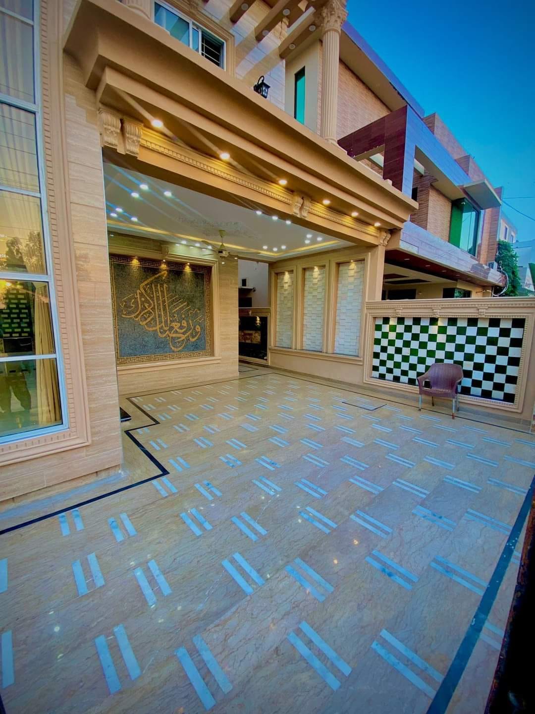 10m house for sale h block central park lahore (28)