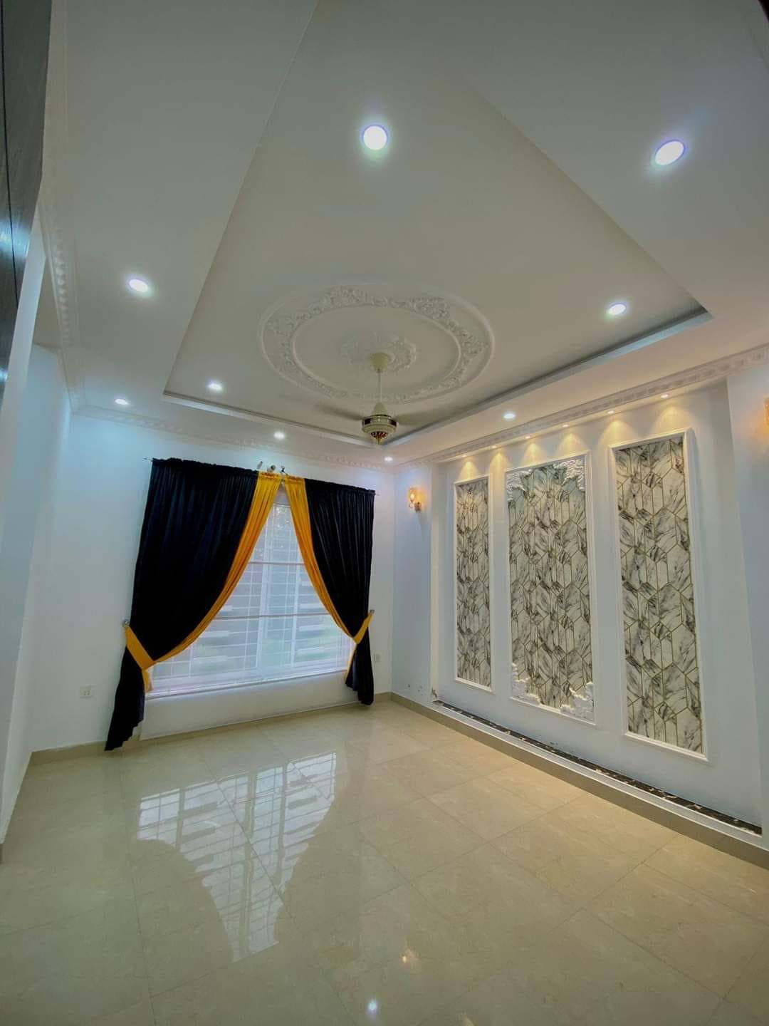 10m house for sale h block central park lahore (9)
