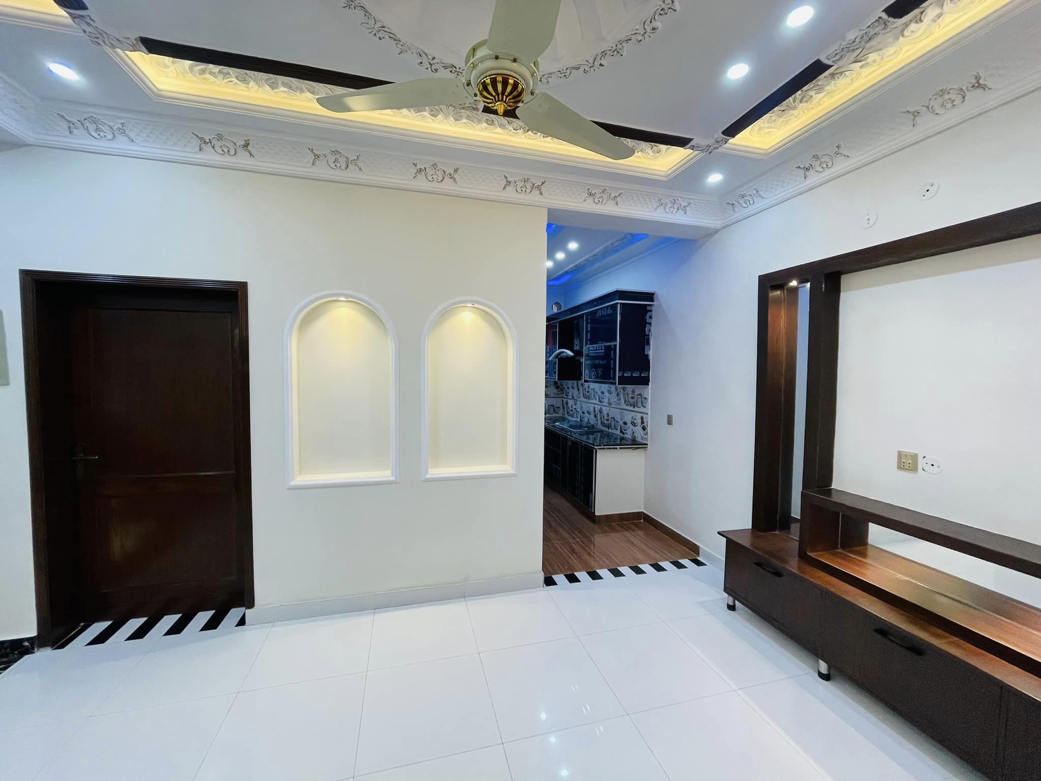 5 Marla Designer House Central Park Lahore (19)